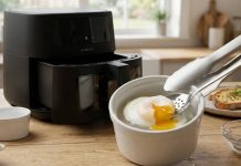 ही एअर फ्रायर युक्ती उकळत्या पाण्याशिवाय परिपूर्ण अंडी बनवते.