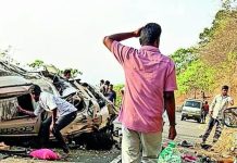 तामिळनाडूमध्ये व्हॅन दरीत कोसळल्याने केरळमधील 9 पर्यटकांचा मृत्यू झाला