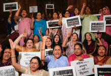 लोकसभेत महिला आरक्षण विधेयक अयशस्वी: धोरणात्मक पाऊल की खराब नियोजन?