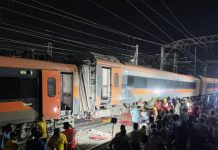 पुण्यात वंदे भारतचा डबा रुळावरून घसरला; कोणालाही दुखापत झाली नाही, सेवा प्रभावित