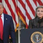 'ते ट्रम्प यांना नाझी, हिटलर म्हणतात आणि तरीही उपस्थित राहतात': एरिका किर्क व्हाईट हाऊसच्या डिनरमध्ये 'अंतिम ढोंगीपणा' साठी पत्रकारांना मारतात