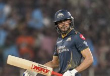 IPL 2026: शुभमन गिलच्या 18 चेंडूत 43 धावांनी GT ने 25 चेंडू राखून आरसीबीवर वर्चस्व गाजवले