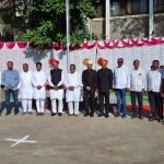 राहाता तहसील येथे महाराष्ट्र दिन उत्साहात; अप्पर जिल्हाधिकारी कोळेकर, खा. वाकचोरे, न.प. अध्यक्ष गाडेकर यांच्या उपस्थितीत ध्वजारोहण संपन्न